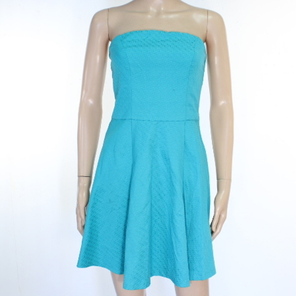 Acheter Robe Turquoise NAF NAF Taille 38 Bon état - 15,00 € Robe Turquoise NAF NAF Taille 38 Bon état - reconditionné disponible sur Label Emmaüs